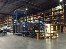 Plaatsen van gebouwde machine bij klant