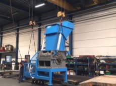  Oude schredder gereviseerd en verbouwd